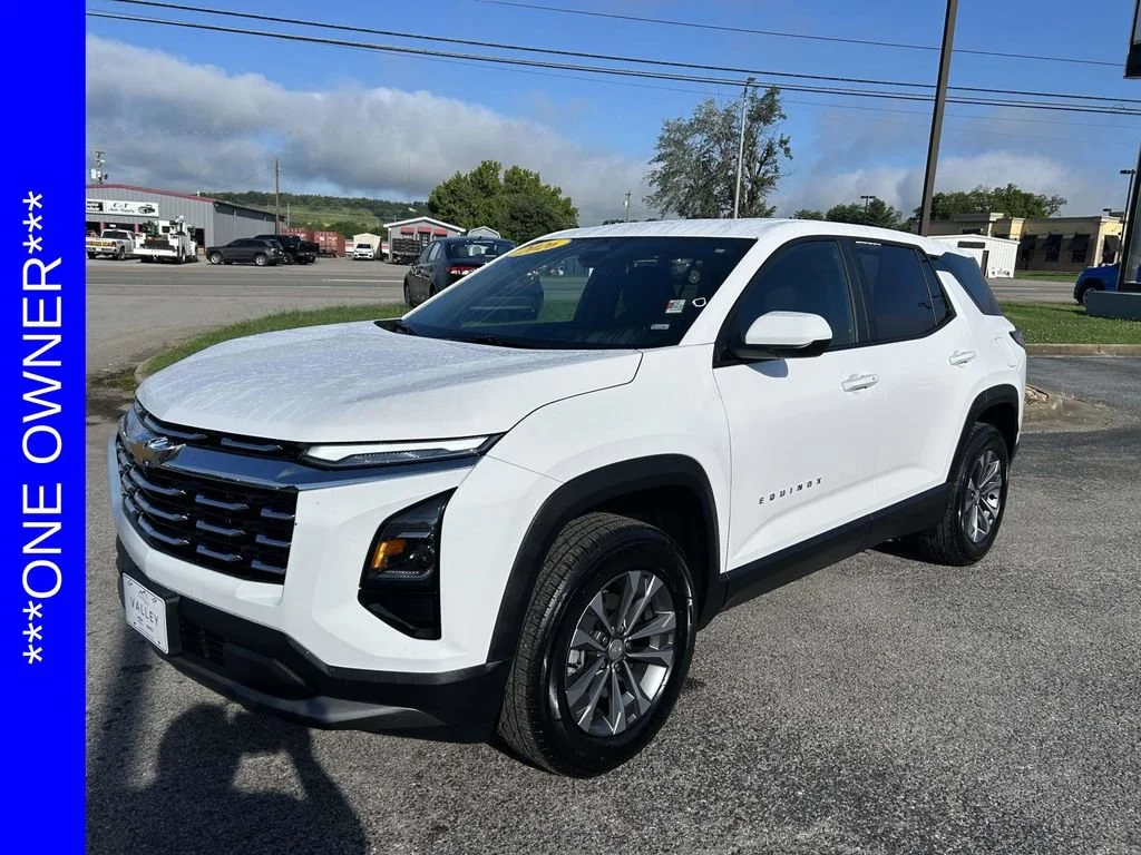 Used 2026 Summit White Chevrolet LT image 8