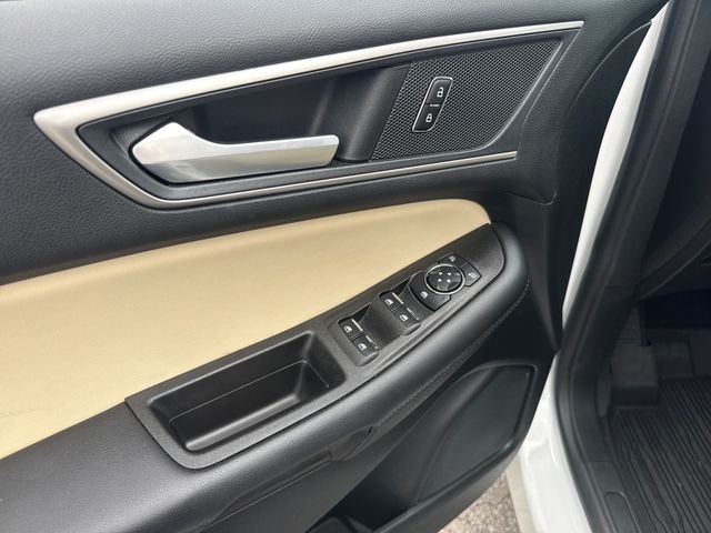 Used 2023 White Ford SEL image 11