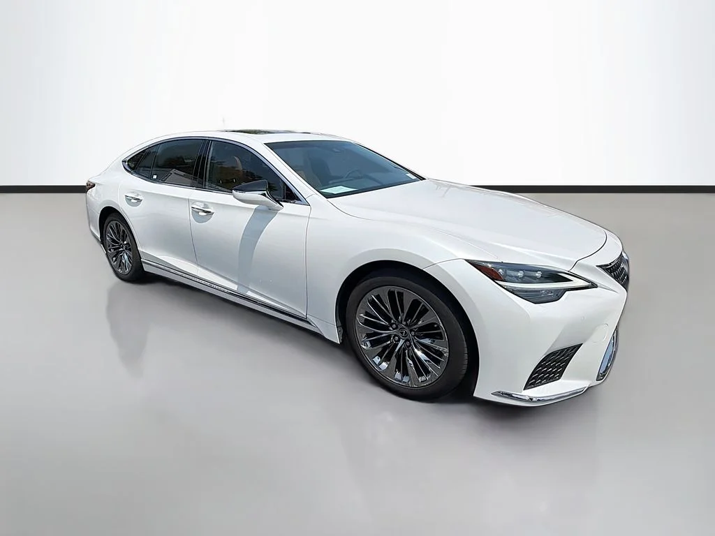 Used 2021 Quartz Lexus 500 Base image 3