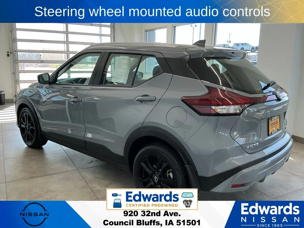 Used 2024 Gray Nissan SV image 6
