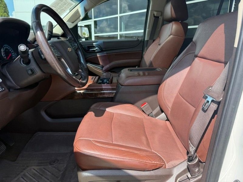 Used 2016 Pearl Chevrolet LTZ image 17