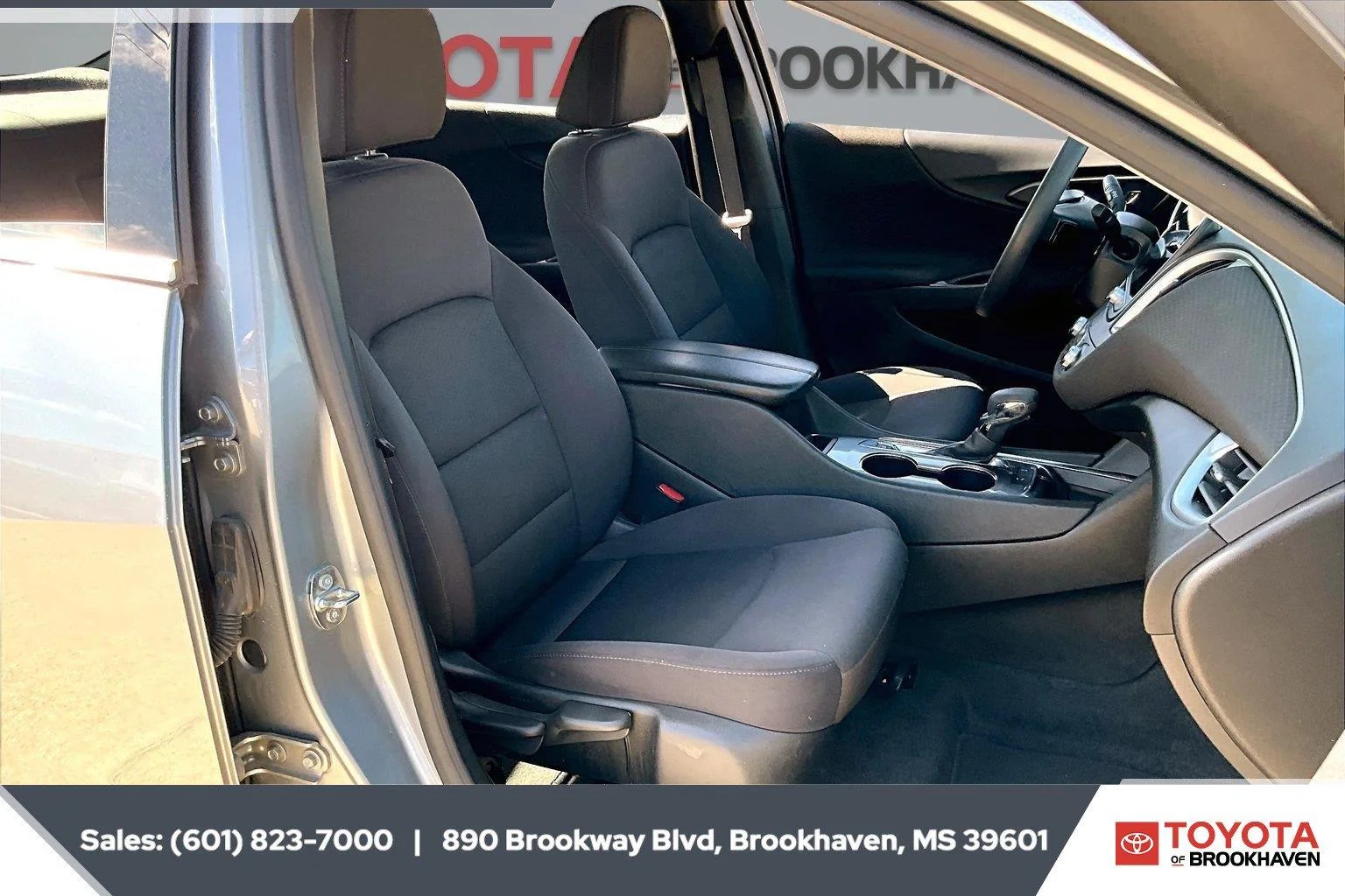 Used 2024 Sterling Gray Metallic Chevrolet LT image 6