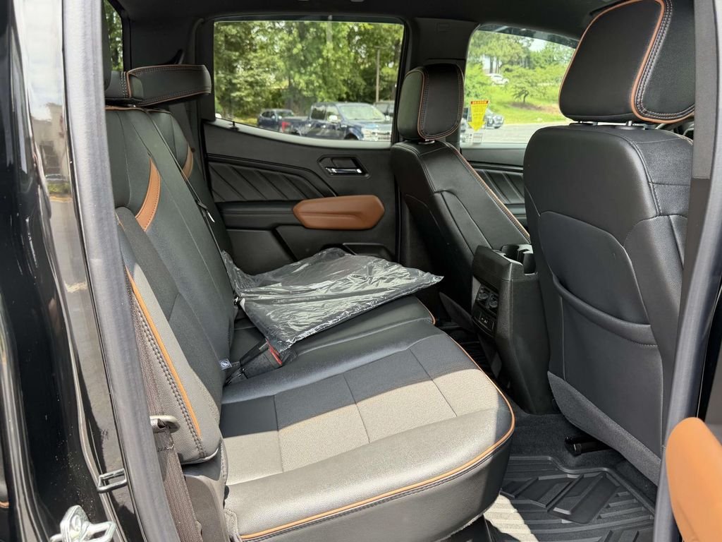 2026 GMC Canyon AT4 - Photo 13