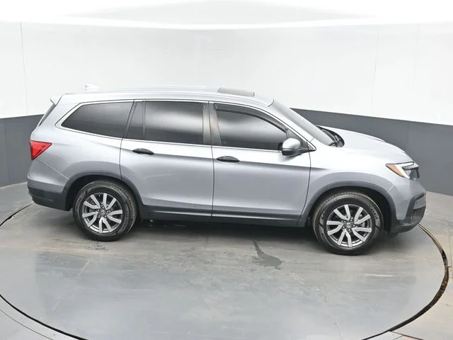 Used 2021 Silver Honda EX-L image 43