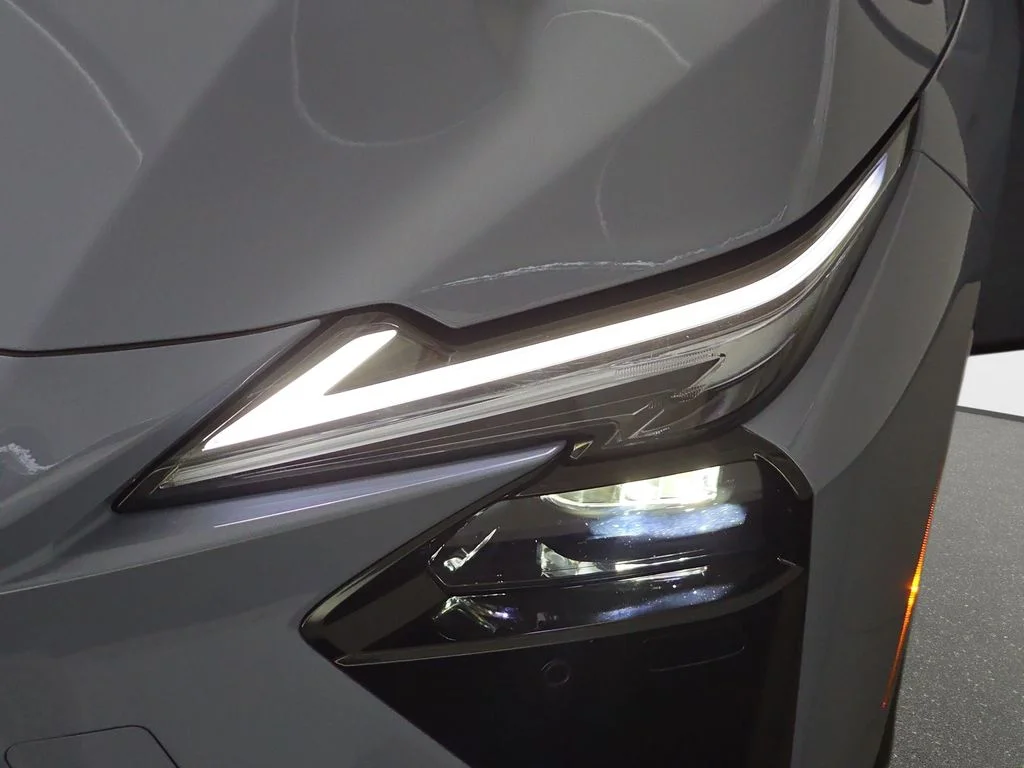 New 2026 Wavelength Lexus PREMIUM AWD image 29