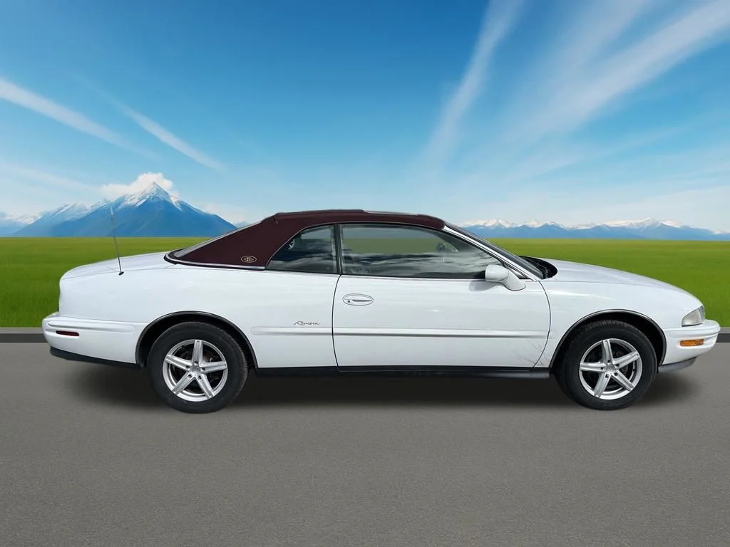 Used 1995 White Buick Base image 4