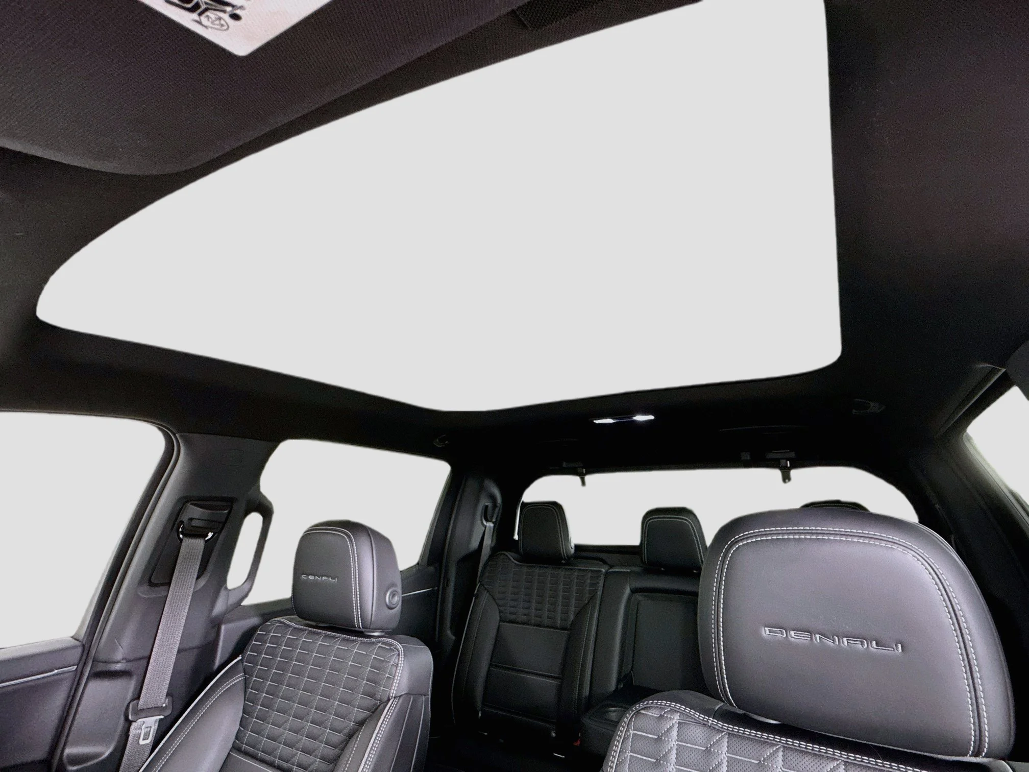 Used 2025 Onyx Black GMC Max Range Denali image 24