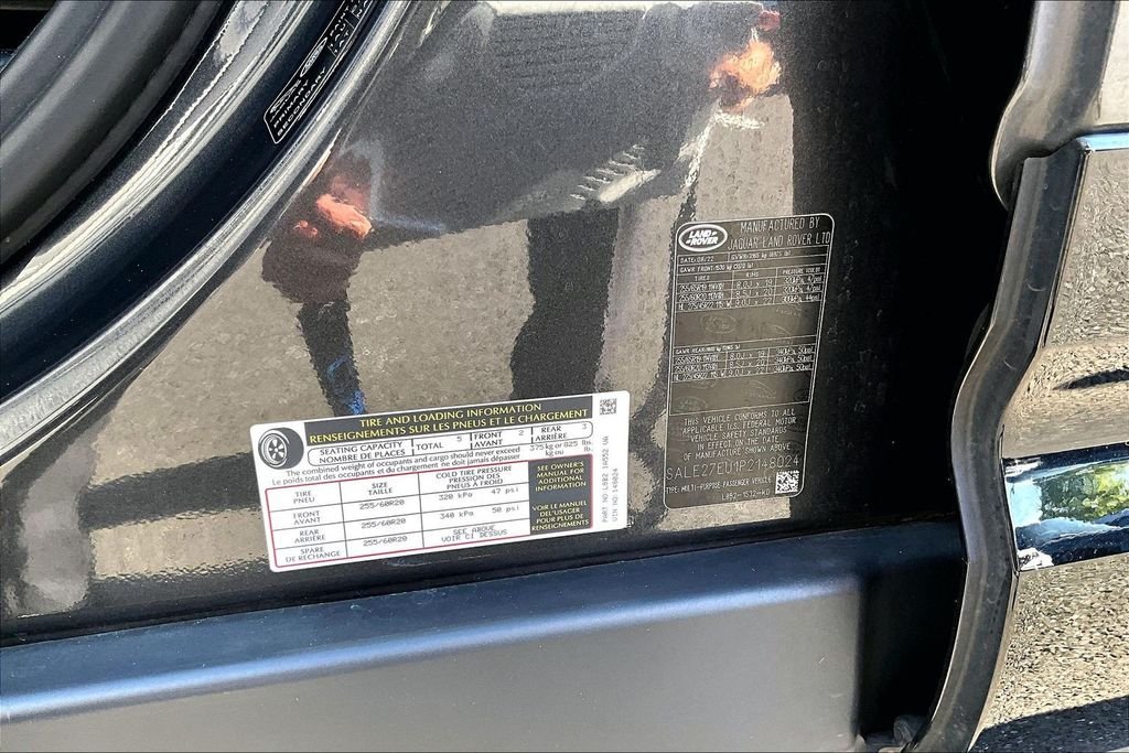 Used 2023 Gray Land Rover X-Dynamic SE image 36
