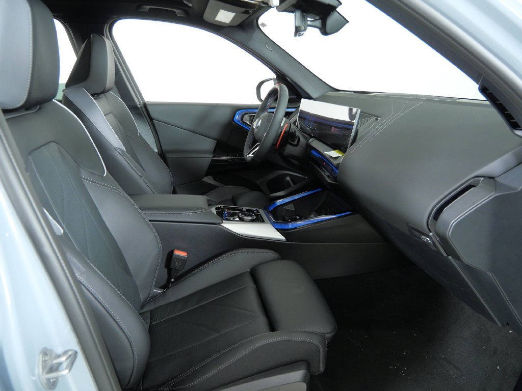 New 2026 Brooklyn Grey Metallic BMW M50 xDrive image 21