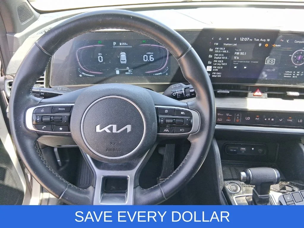 Used 2024 White Kia X-Line image 11