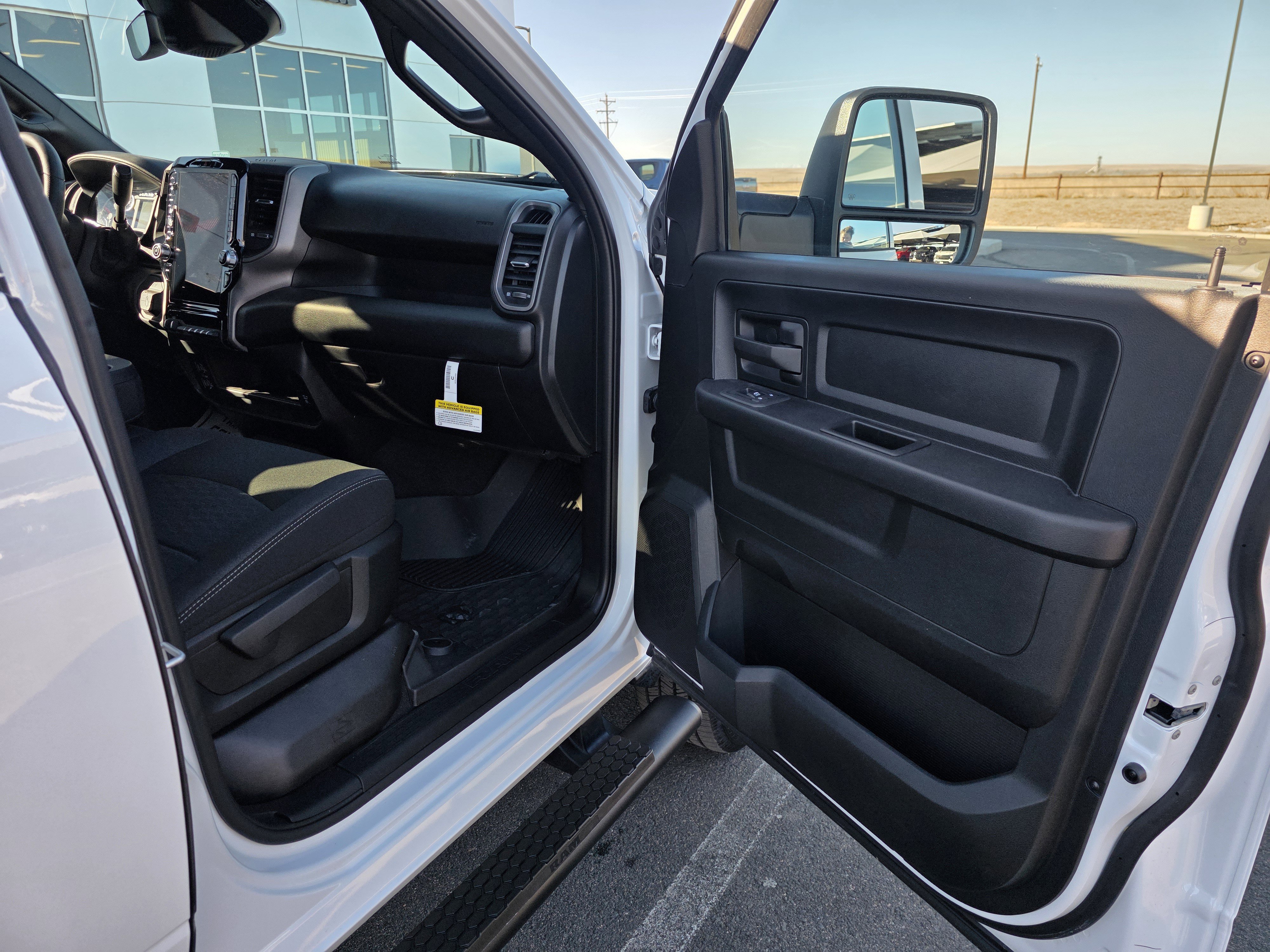New 2026 Bright White Clear-Coat Exterior Paint RAM Tradesman image 16