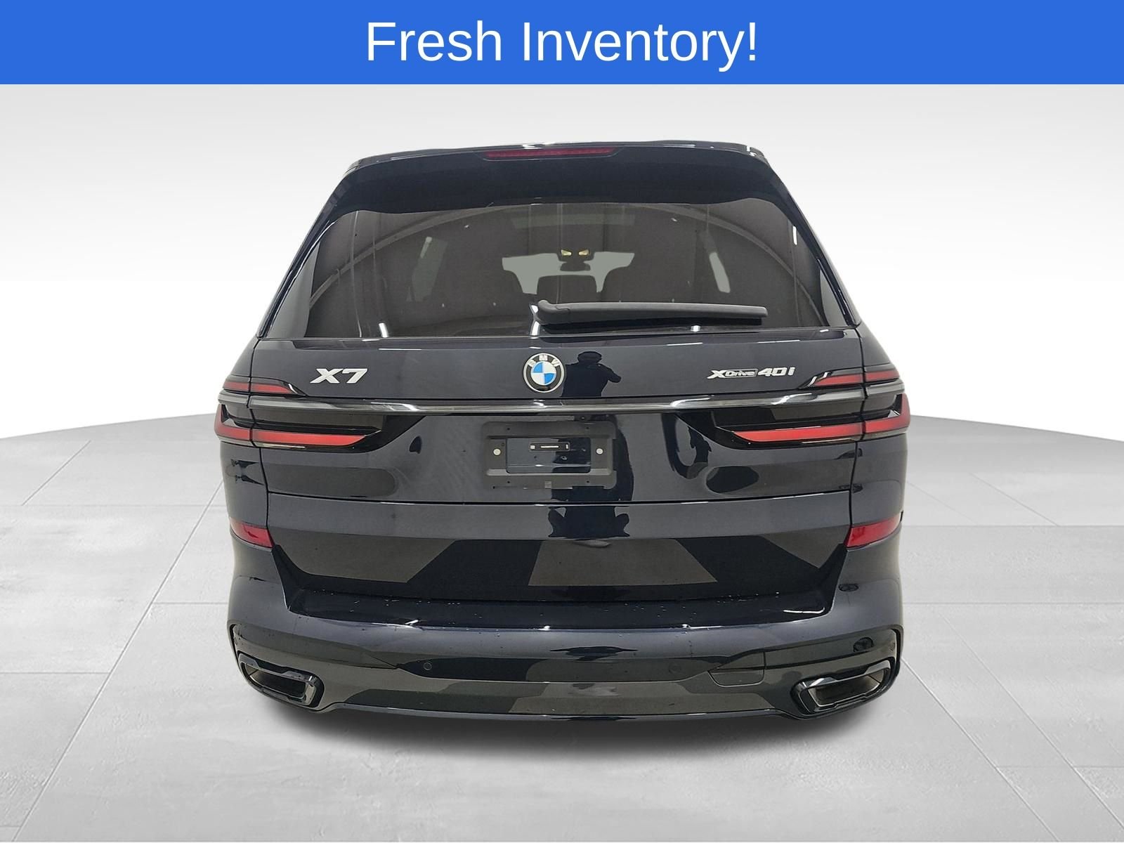 Certified Used 2026 Carbon Black Metallic BMW xDrive40i image 5