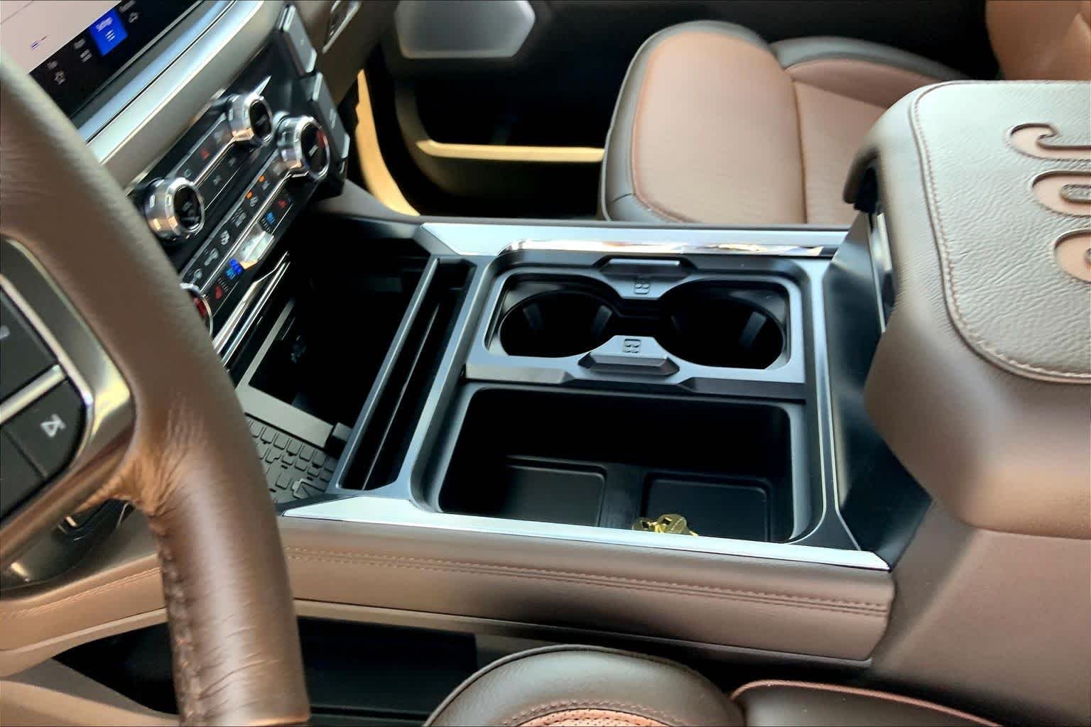 New 2026 Star White Metallic Tri-Coat Ford F-350® King Ranch® image 7
