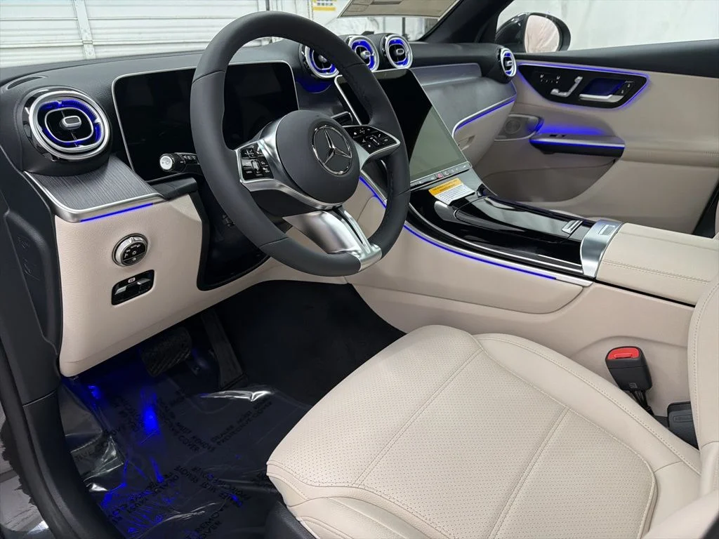 Used 2026 Gray Mercedes-Benz GLC 300 image 12