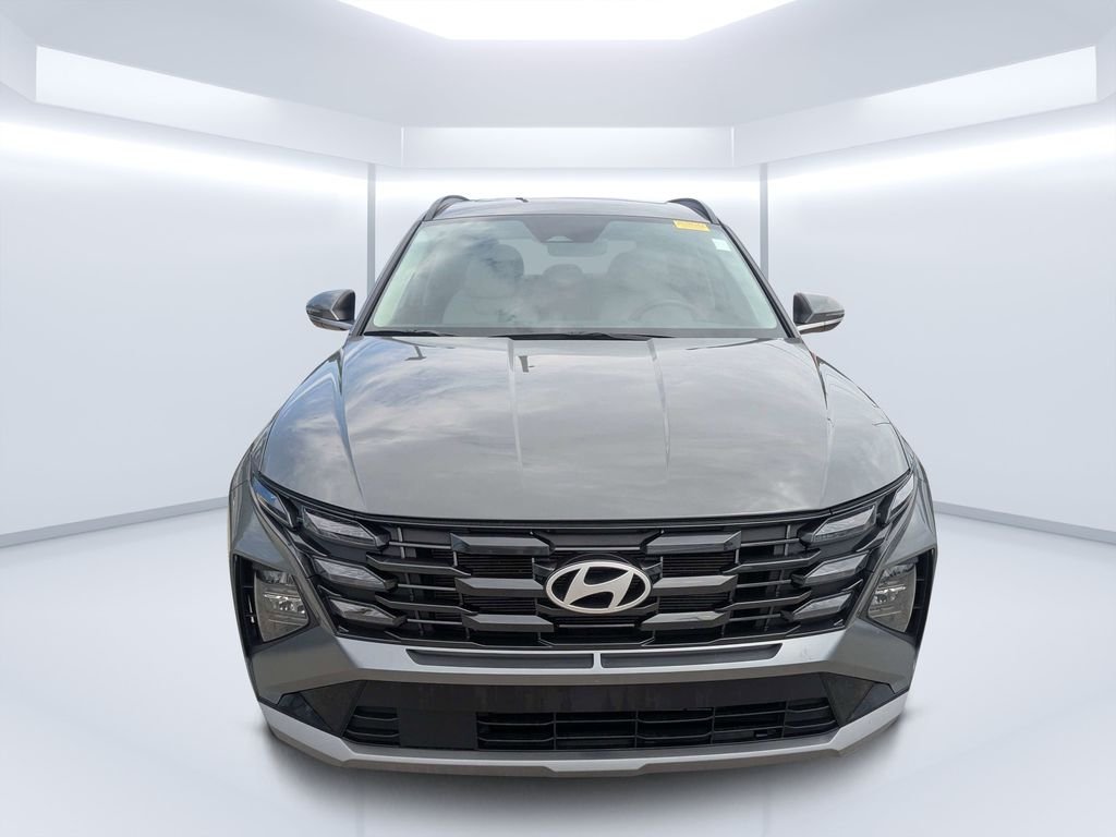 Used 2025 Gray Hyundai SEL Convenience image 8