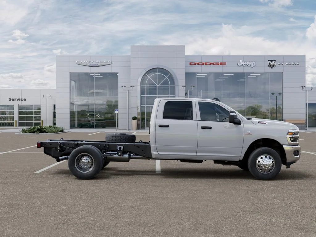 2025 RAM 3500 Chassis Tradesman - Photo 21