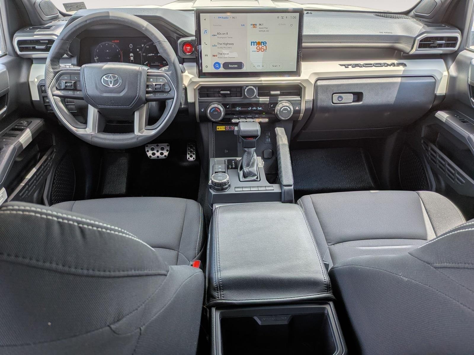 Used 2024 Ice Cap TOYOTA  image 32