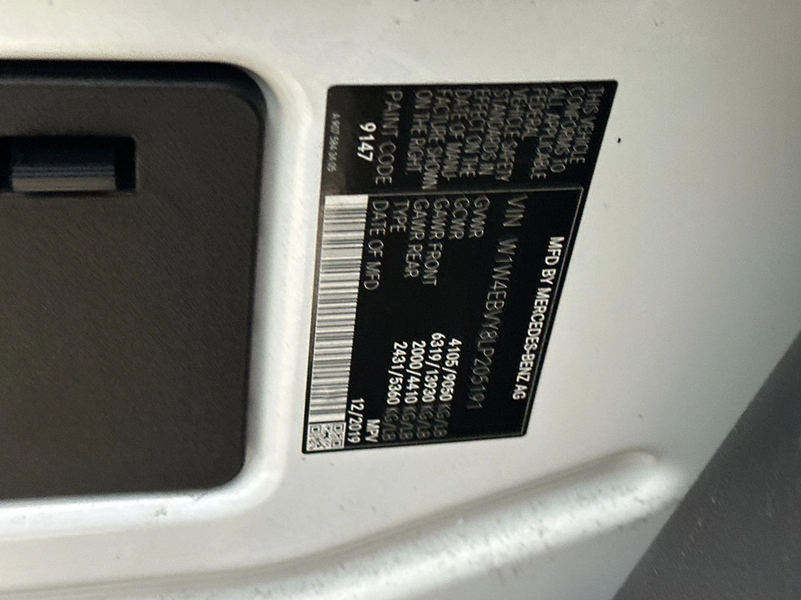 Used 2020 Arctic White Mercedes-Benz Cargo 144 WB image 27