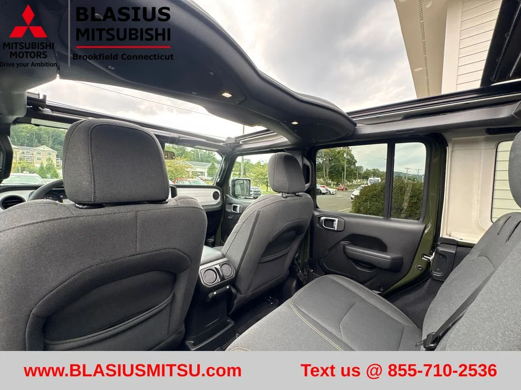 Used 2024 Green Jeep Sport S 4xe image 39