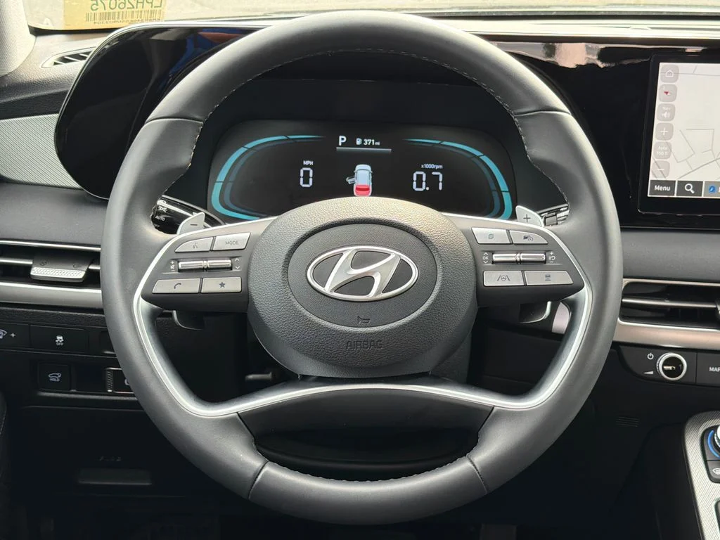 Used 2025 Black Hyundai XRT image 24