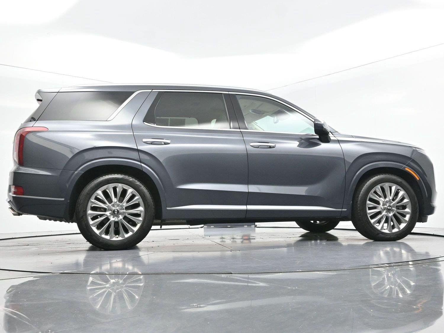 Used 2020 Steel Graphite Hyundai Limited image 60