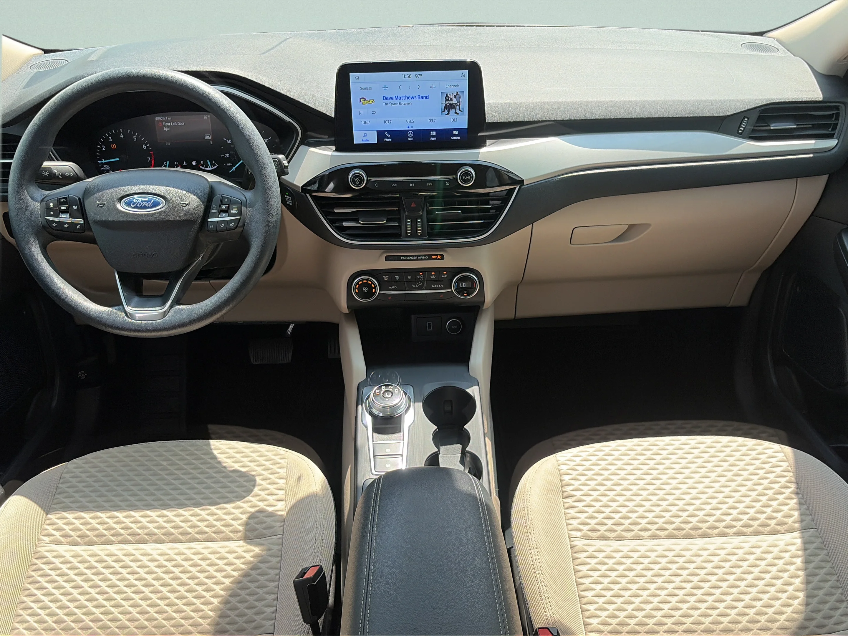 Used 2020 Green Metallic Ford SE image 14