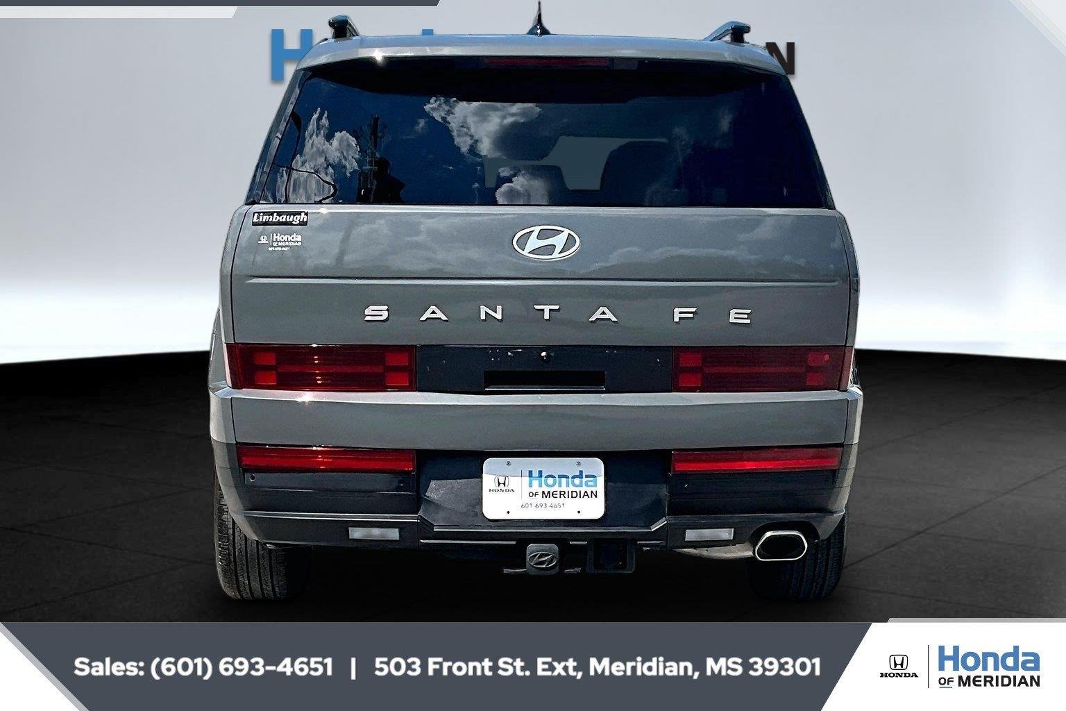Used 2025 Hampton Gray Hyundai SEL image 4