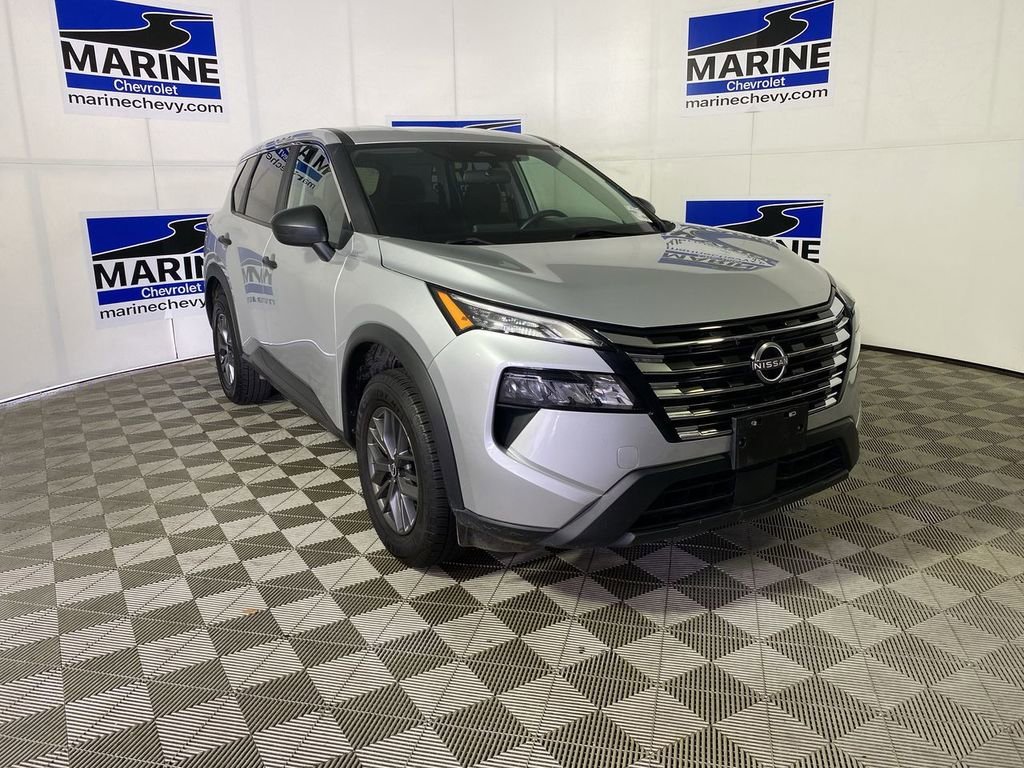 2024 Nissan Rogue S FWD's photo