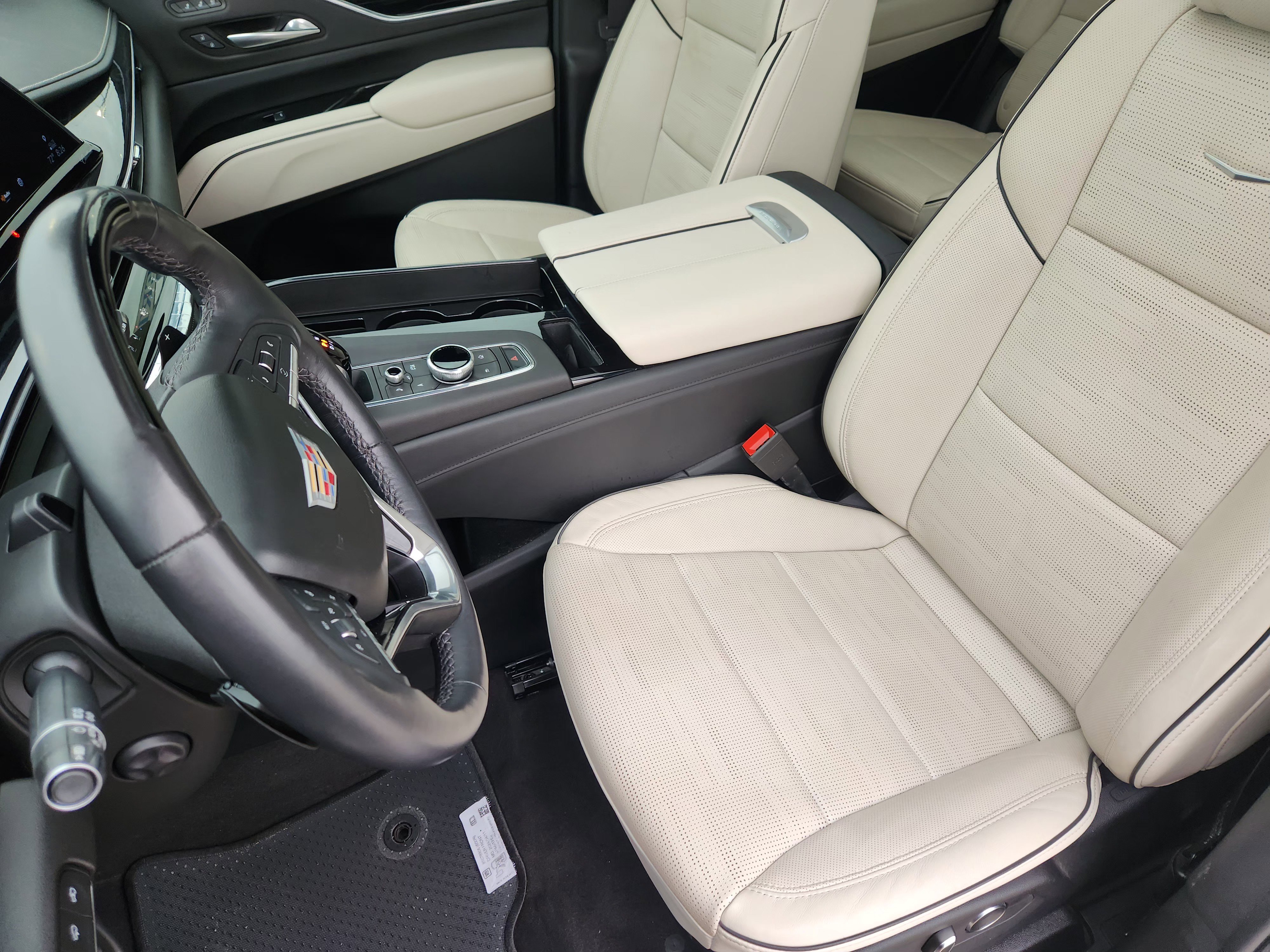 Used 2024 Crystal White Tricoat Cadillac Sport image 14