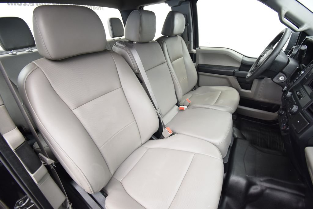 Used 2020 Black Metallic Ford XL image 17