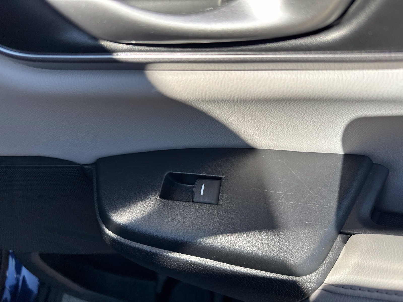 Used 2017 Blue Honda EX-L image 34