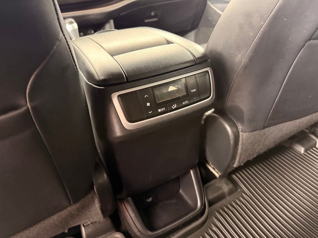Used 2018 Walnut Toyota XLE image 17
