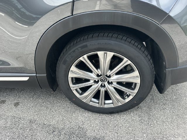 Used 2023 Gray Mazda Signature image 11