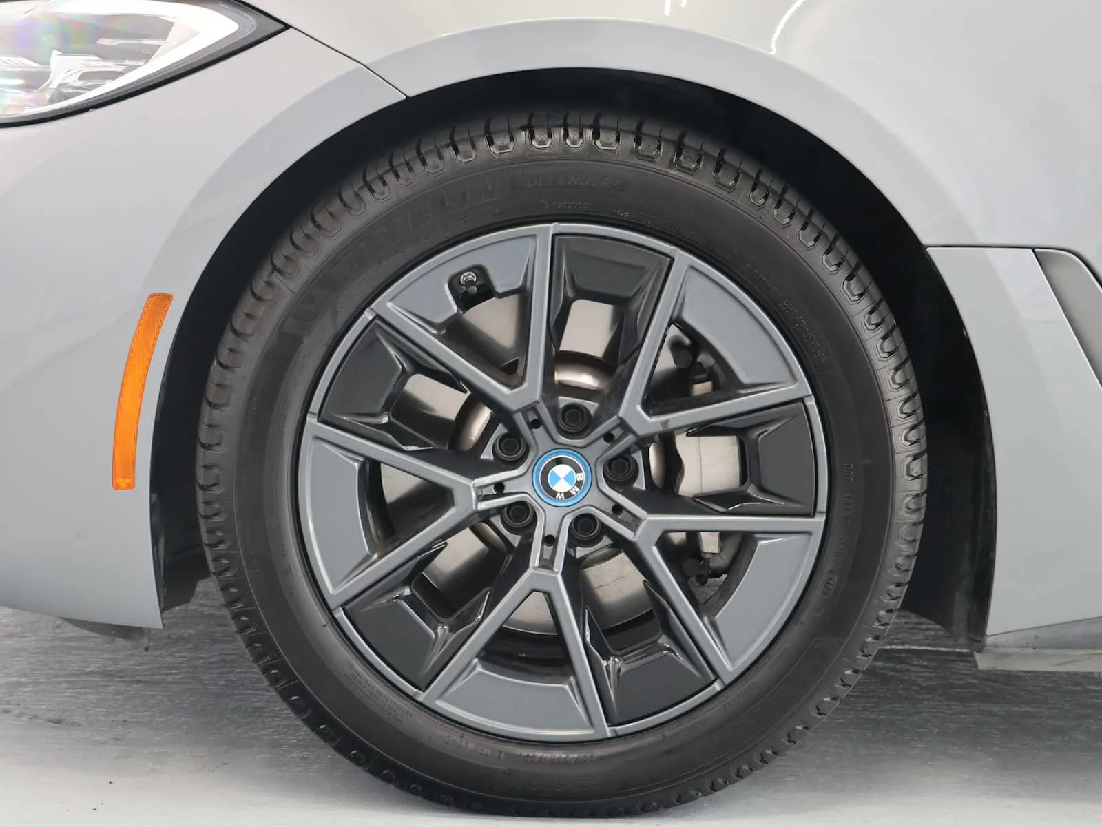Used 2023 Skyscraper Grey Metallic BMW eDrive40 image 11