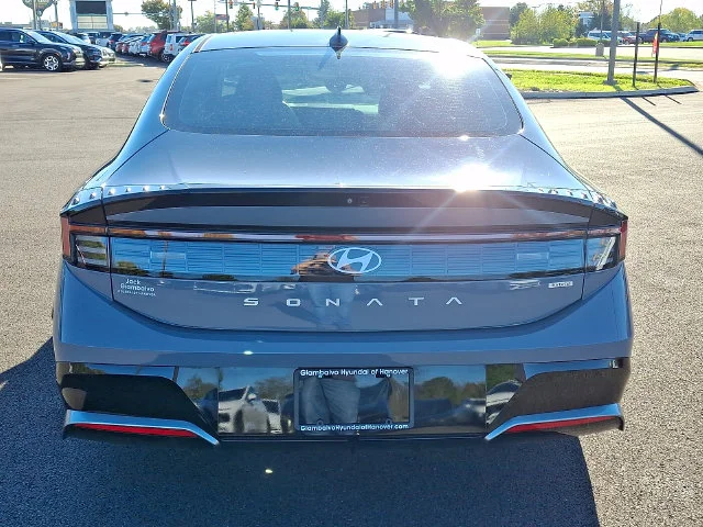 Used 2024 Blue Hyundai SEL image 5