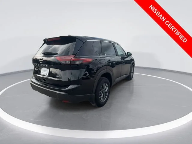 Used 2025 Black Nissan S image 8
