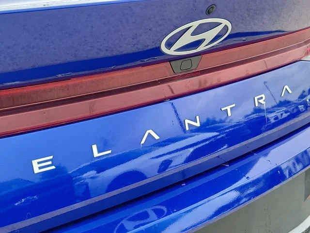 Used 2024 Blue Hyundai SEL image 9