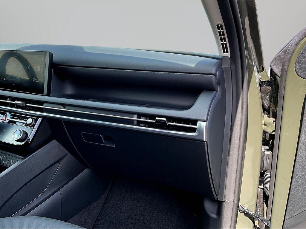 New 2026 Green Hyundai SEL Plus FWD image 23