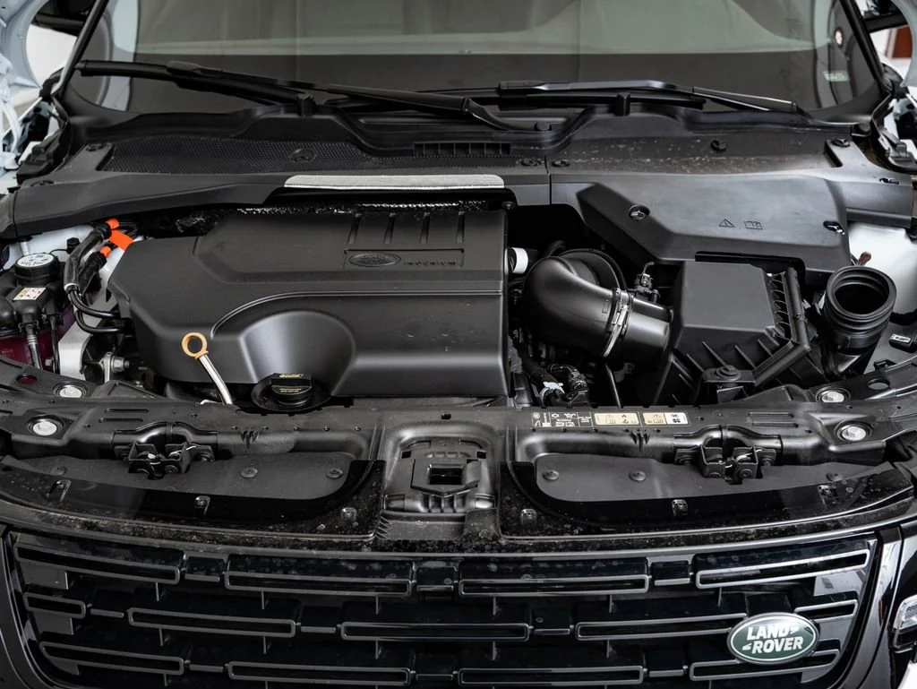 New 2026 Fuji White Land Rover Dynamic image 45