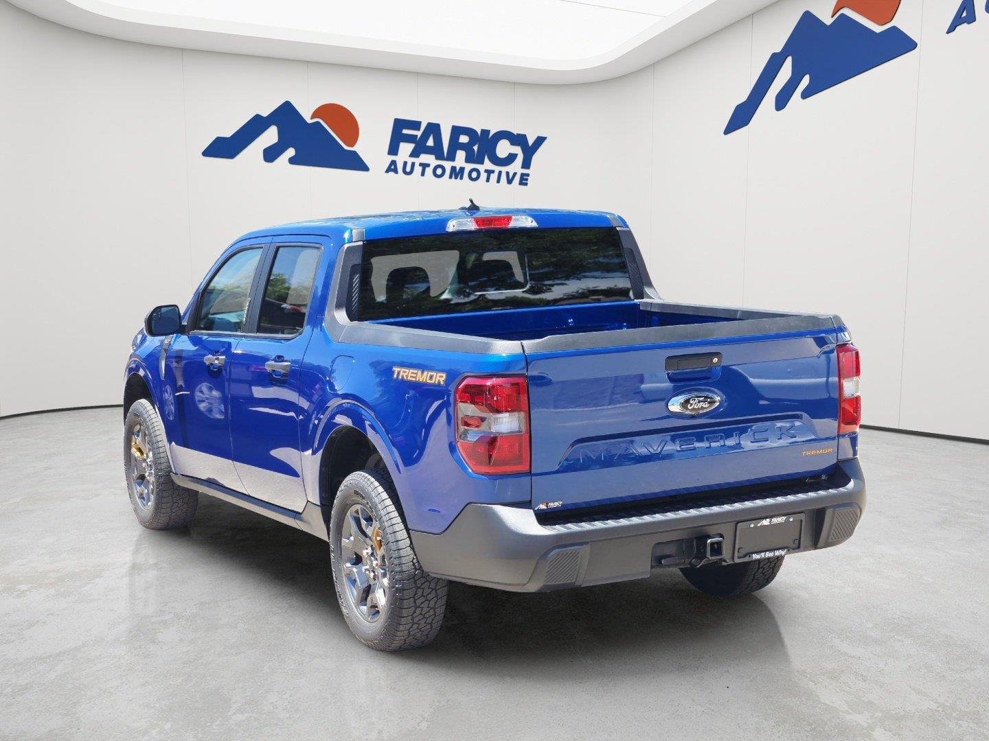 Used 2023 Atlas Blue Metallic Ford XLT image 6