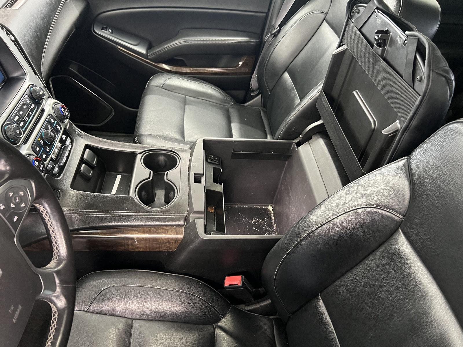 2015 Chevrolet Suburban LT - Photo 17