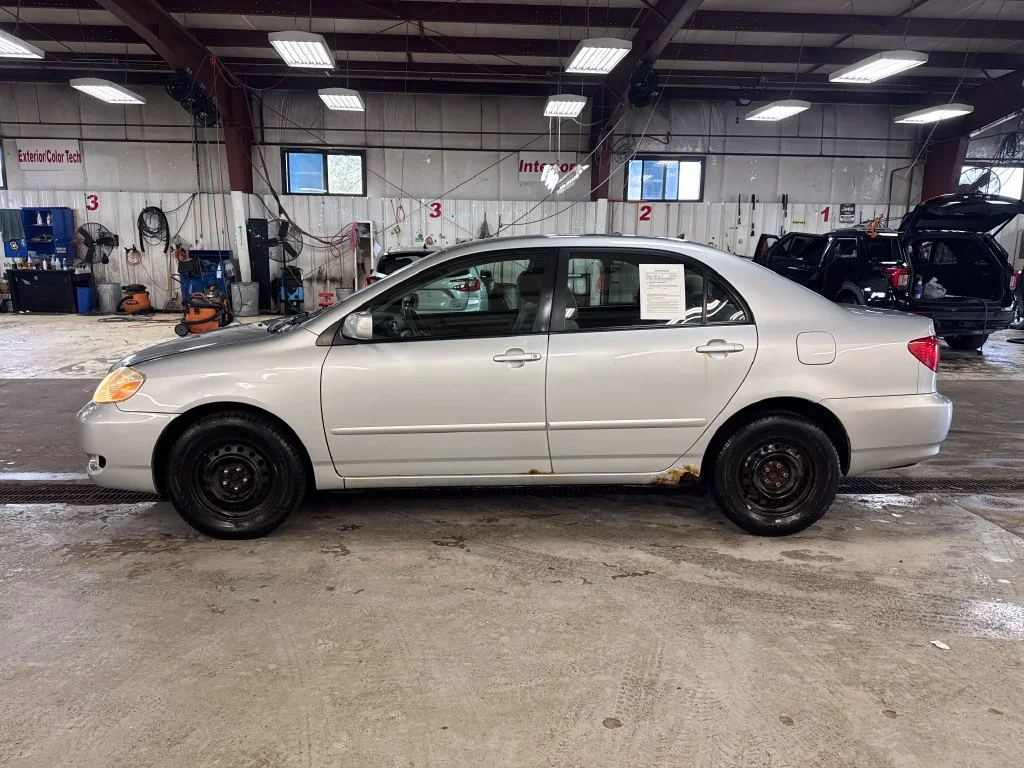 Used 2006  Toyota CE image 2