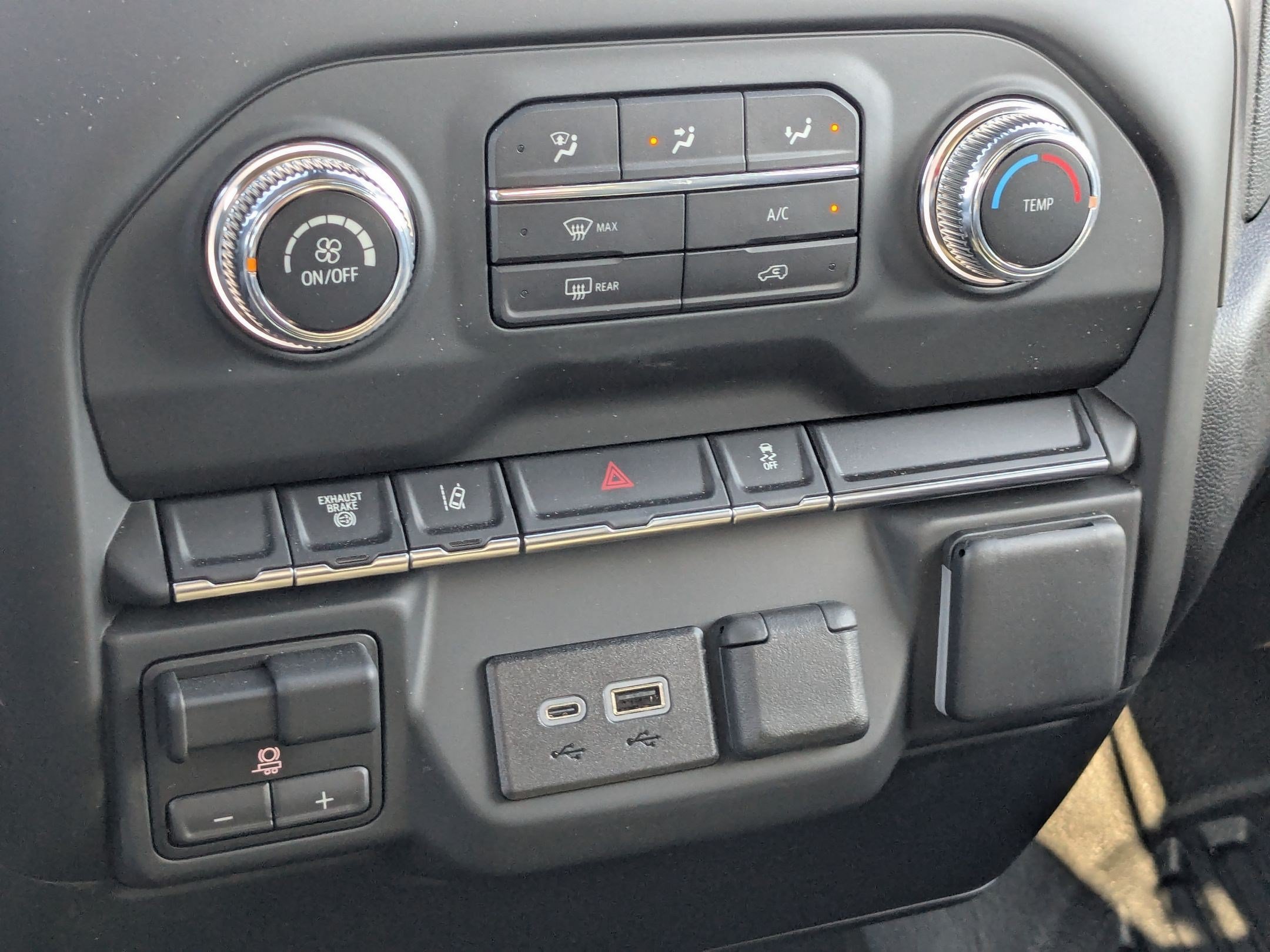 2026 GMC Sierra 3500 Chassis Cab Pro - Photo 15