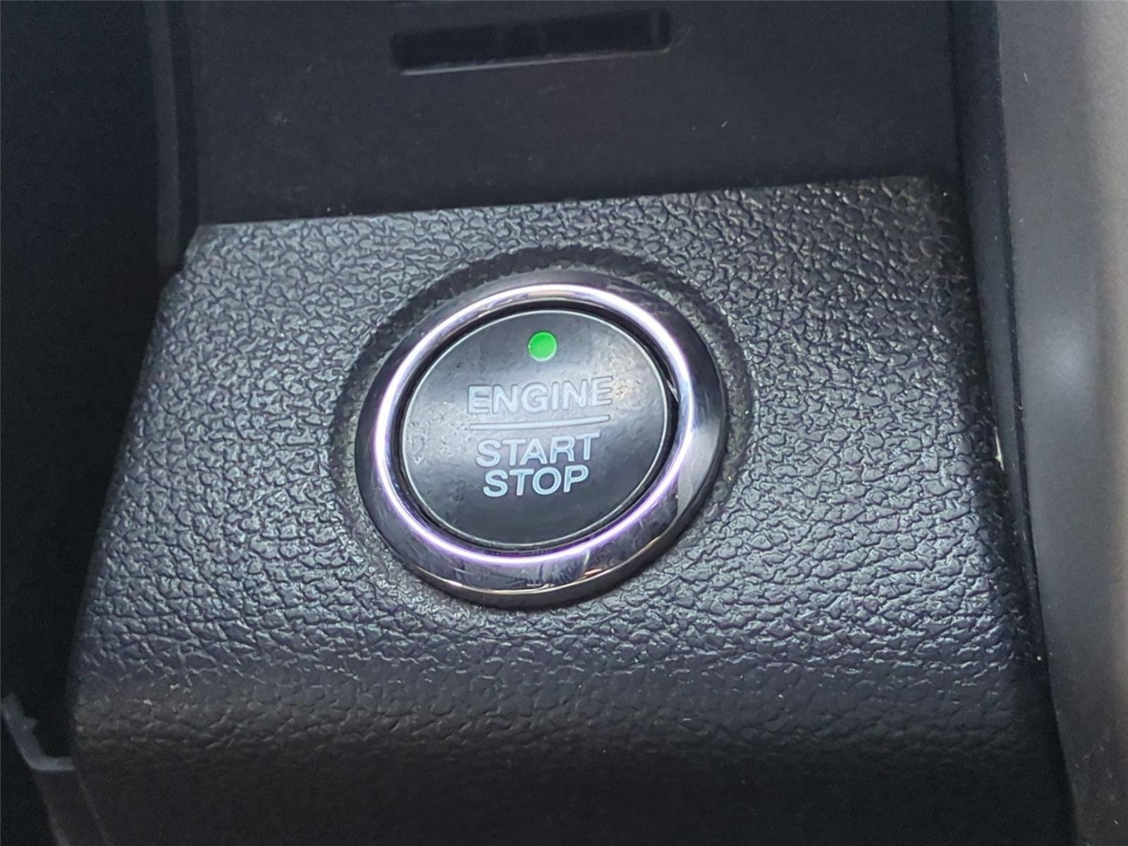 Used 2020 Agate Black FORD LARI image 31