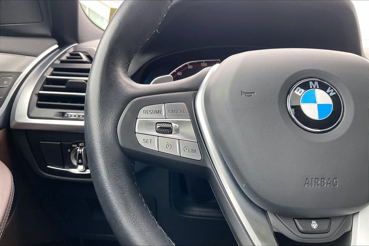 Used 2022 Mineral White Metallic BMW xDrive30i image 23