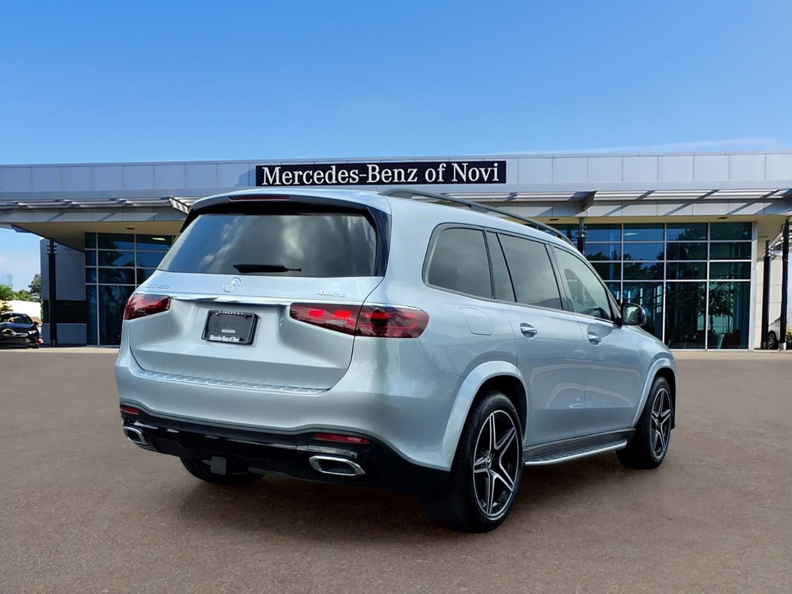 Certified Used 2024  Mercedes-Benz GLS 450 image 5