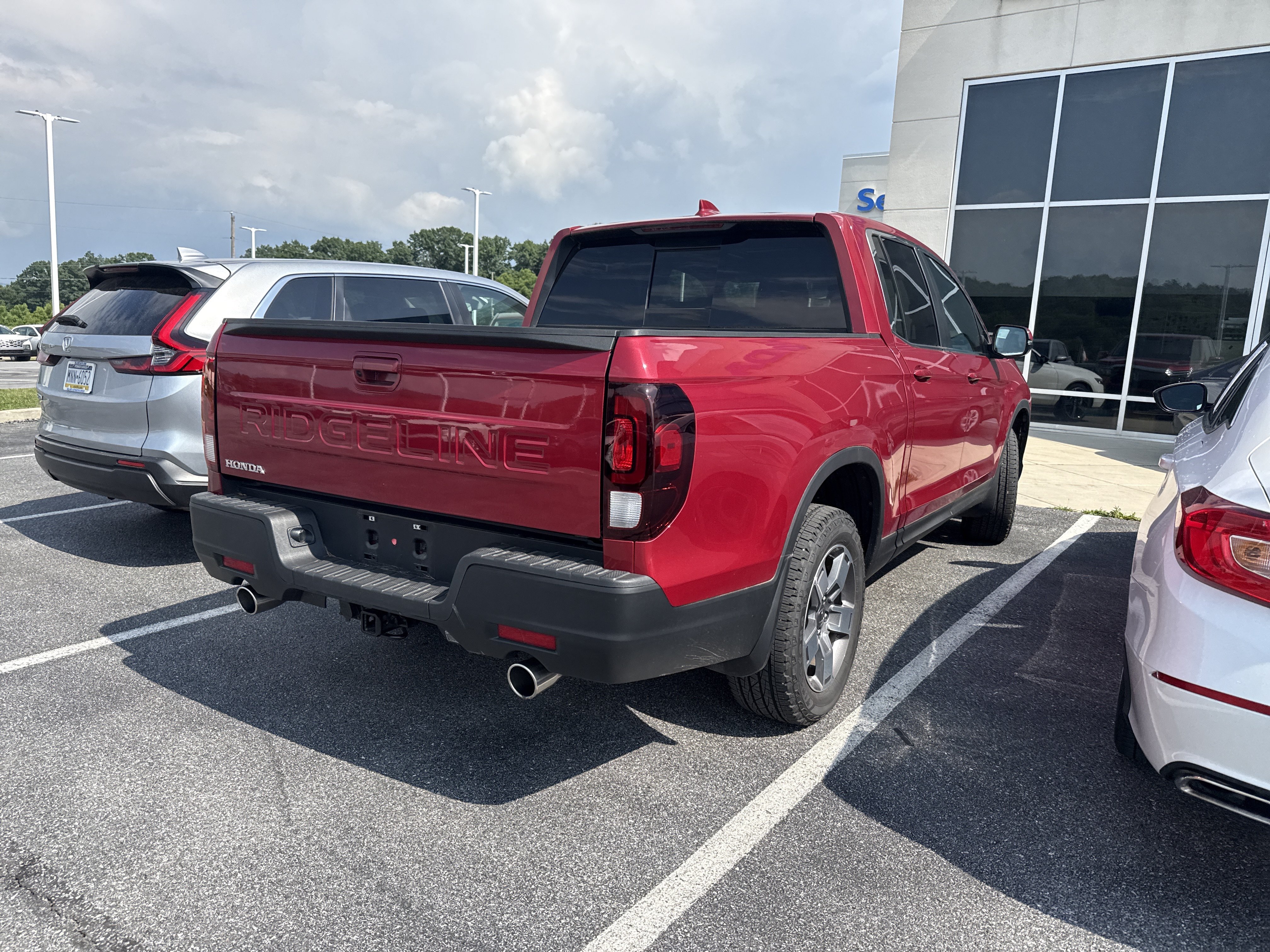 Used 2024 Radiant Red Metallic II Honda RTL image 2