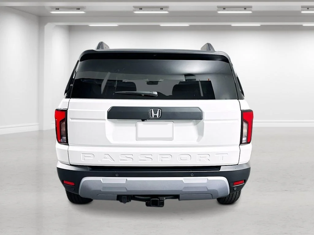 New 2026 Platinum White Pearl Honda RTL Towing image 3