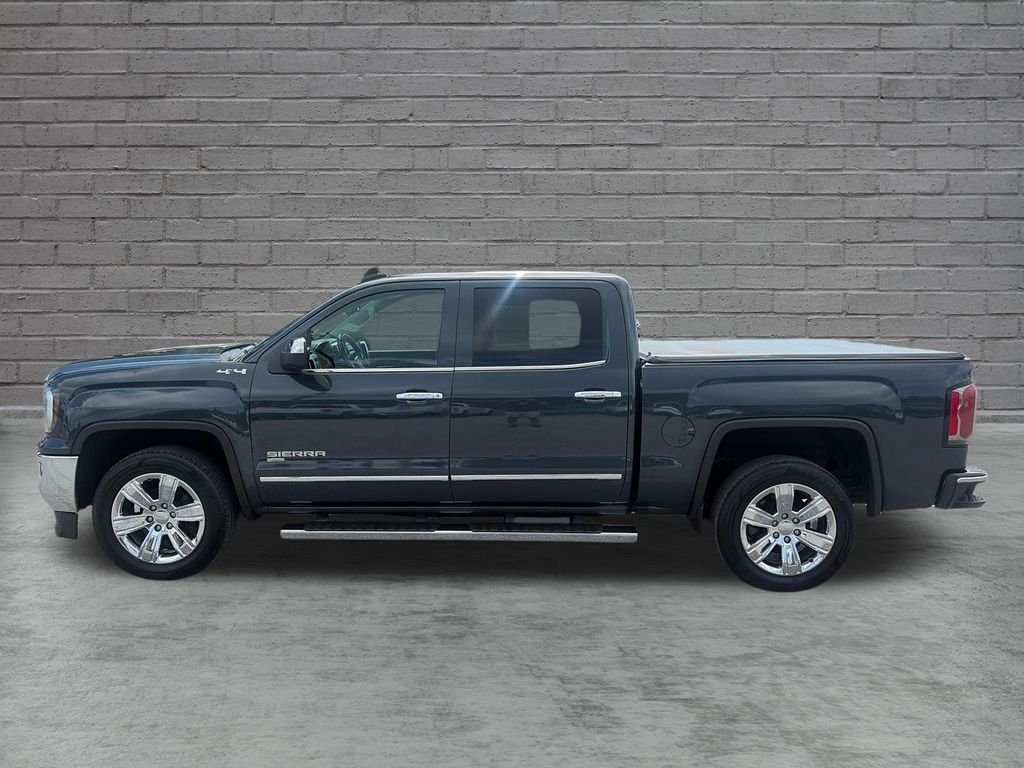 Used 2018 Gray GMC SLT image 3