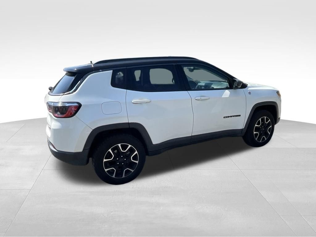 Used 2021 White Jeep Trailhawk image 13